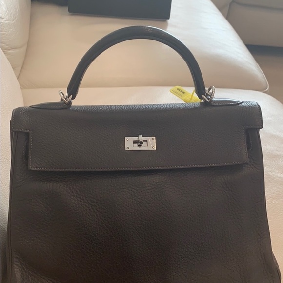 Hermes Handbags - Hermès Kelly 32